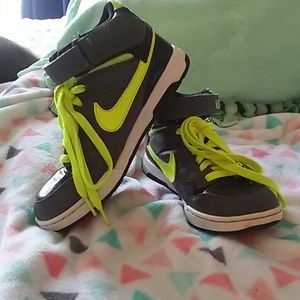 Boys Nike SB